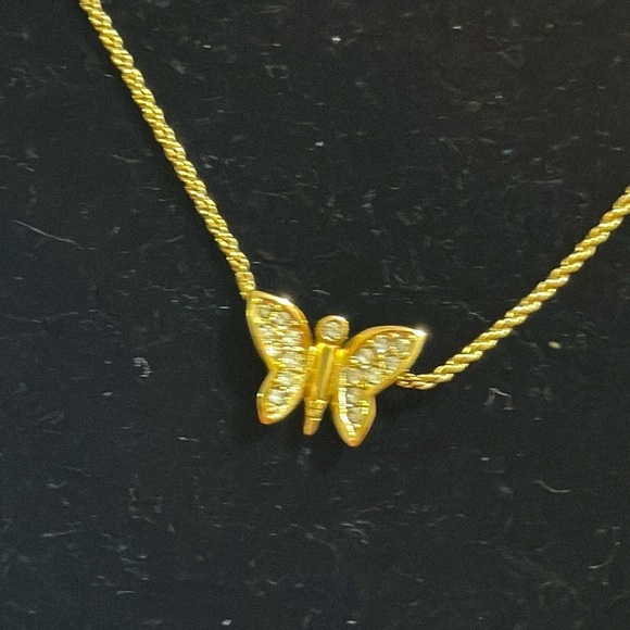 Authentic Cristian Dior Gold plated Butterfly Pendant vintage Necklace - Picture 13 of 15